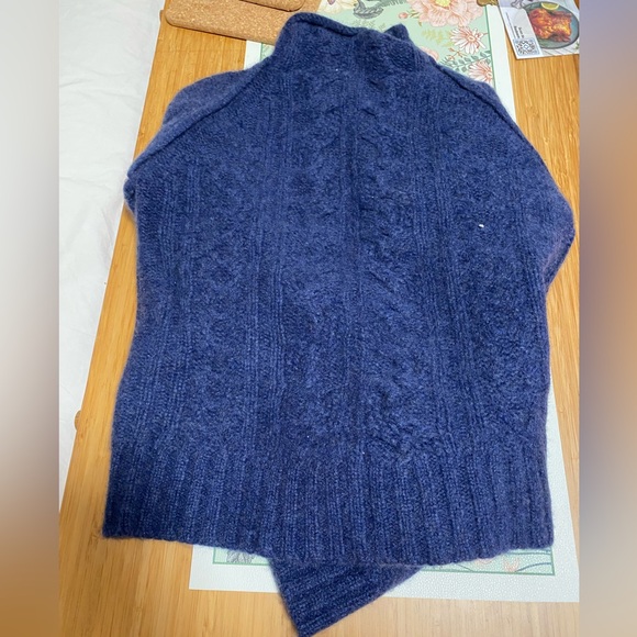 Cashmere sweater - Picture 3 of 6